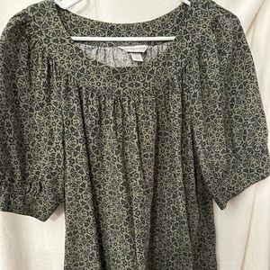 Christopher & Banks top